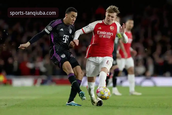 谈球吧支持哪些比赛最新版 <h2>如何通过专业体育平台,深度复盘一场史诗级的英超逆转?</h2>